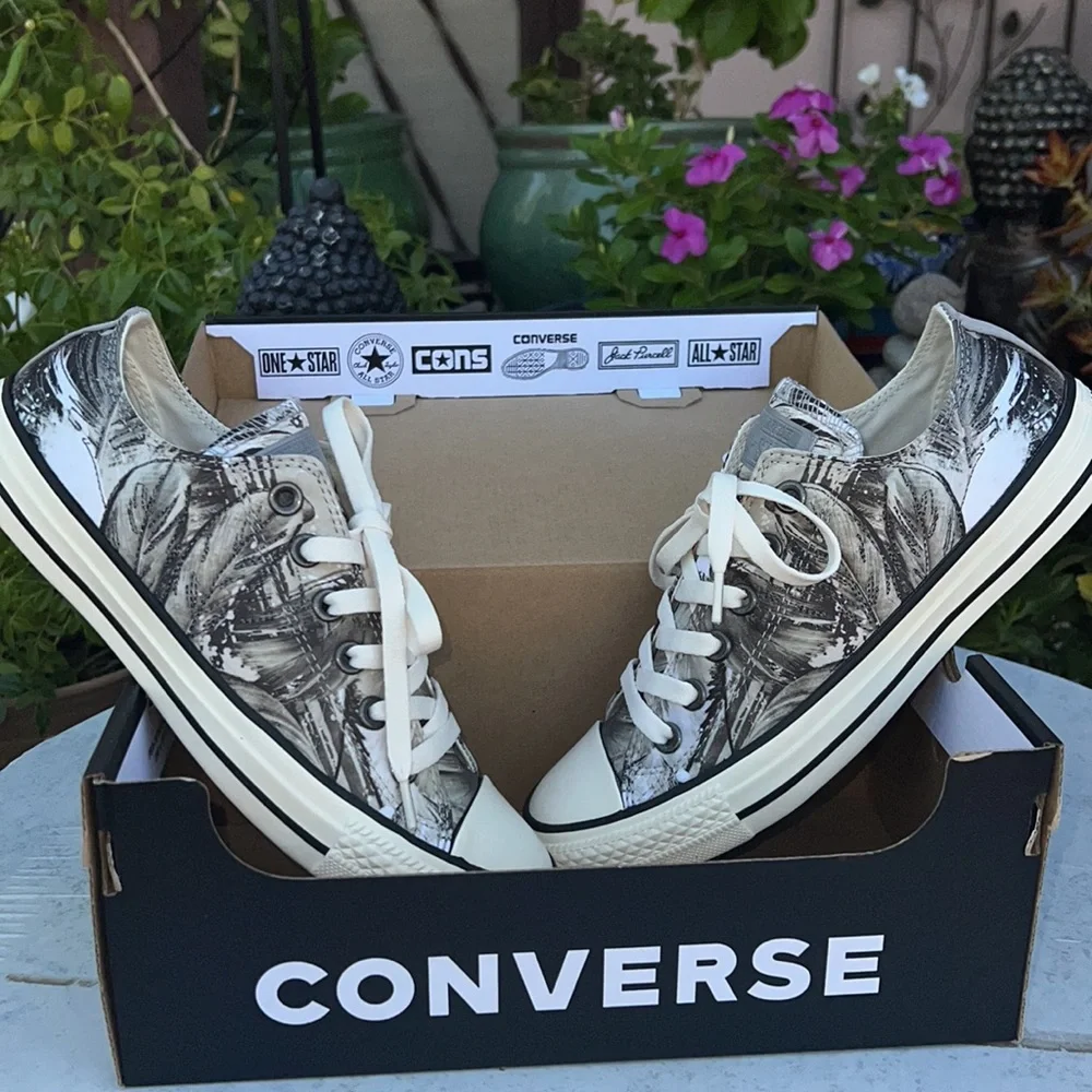 🪶 New Embroidered Feathers Converse CTAS Gray & Black Low Top Boho Sneakers - Picture 15 of 16